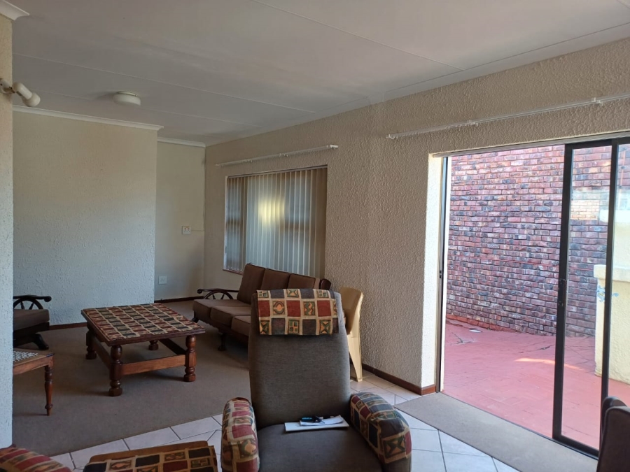 3 Bedroom Property for Sale in Deoville Park Western Cape